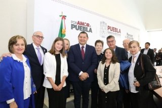 Con las Casas Carmen Serd&aacute;n, la lucha revolucionaria ser&aacute; contra el feminicidio: Alejandro Armenta