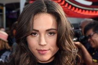 No s&oacute;lo es &Aacute;ngela: Aneliz, la otra hija guapa de Pepe Aguilar que derrocha belleza en Instagram