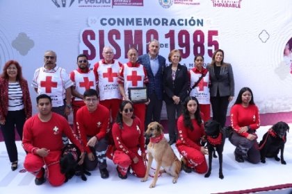 Reconoce Ayuntamiento de Puebla la labor de cuerpos de emergencia en el 40 aniversario del sismo de 1985