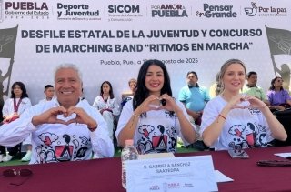 El IJP celebra d&iacute;a con desfile y un llamado a so&ntilde;ar en grande