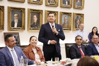 Compromiso y unidad: Alejandro Armenta y diputados de Puebla avanzan hacia una agenda com&uacute;n por el bienestar social