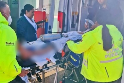 SUMA realiza traslado a&eacute;reo de adolescente con dengue desde Huauchinango