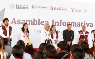 Gobierno de Puebla impulsa registro universal de la beca Rita Cetina
