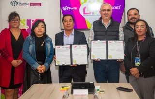 Firma DIF Puebla Capital convenio con Farmacias Fleming en beneficio de las y los poblanos