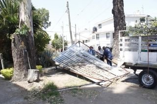 Ayuntamiento de Puebla contin&uacute;a despejando la v&iacute;a p&uacute;blica y espacios comunes