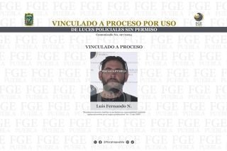 Vinculado a proceso por uso de luces policiales sin permiso