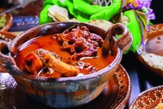 El Mole de Caderas &iquest;originario de Oaxaca o Puebla?