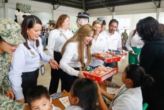 SEDIF lleva esperanza y respaldo a familias damnificadas de Huauchinango