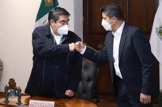 Barbosa Huerta y Lalo Rivera planean reuni&oacute;n para detener el comercio informal en Puebla