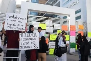 BUAP desa&iacute;ra a estudiantes de medicina; acusan hay irregularidades en la gesti&oacute;n