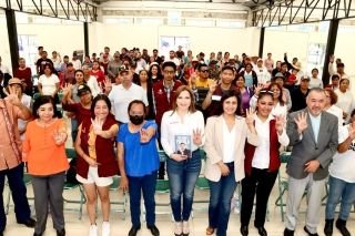 Ceci Arellano promueve jornada sobre valores familiares, en Santa Clara Ocoyucan