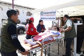 Familias de Chignahuapan reciben m&aacute;s de 20 mil atenciones m&eacute;dicas y labor social