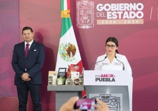 Con apoyo estatal, juventudes poblanas forman generaciones ee campeonas y campeones