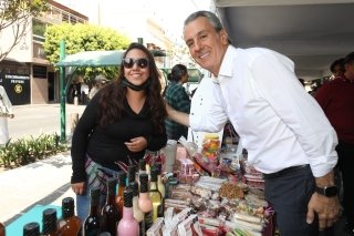 Celebra Gobierno de la Ciudad la Primera Edici&oacute;n de la Kerm&eacute;s "Corazones J&oacute;venes"