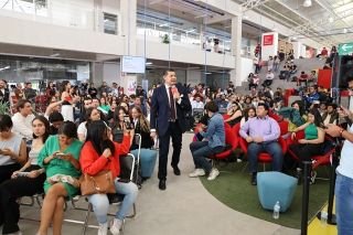 "Vamos por revertir la concesi&oacute;n del agua en Puebla": Armenta&nbsp;