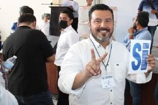 Jes&uacute;s Zald&iacute;var logra reelecci&oacute;n como presidente municipal del PAN