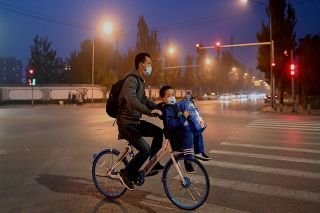 Rebrotes de COVID-19 en China ya provocan confinamientos