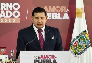 Armenta denuncia campa&ntilde;a permanente de descalificaci&oacute;n contra gobiernos progresistas