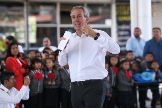 Inaugura Pepe Chedraui techado escolar en la Primaria Club de Leones