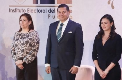 Armenta destaca liderazgo femenino y papel de migrantes en la vida democr&aacute;tica