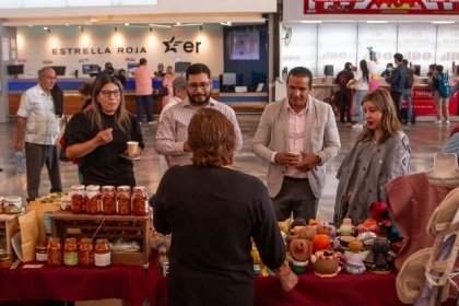 Gobierno de la Ciudad y Fundaci&oacute;n ADO inauguran Mercadito Artesanal en la CAPU