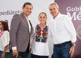 Pepe Chedraui destaca liderazgo de Sheinbaum en salud infantil