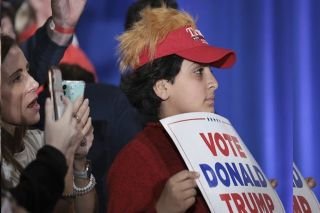 Los &ldquo;Joes superfans&rdquo; que siguen a Trump donde quiera que vaya