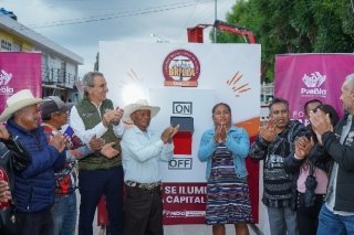 Gobierno de la Ciudad renov&oacute; el alumbrado en seis juntas auxiliares con Puebla Brilla; ahora avanz&oacute; San Andr&eacute;s Azumiatla