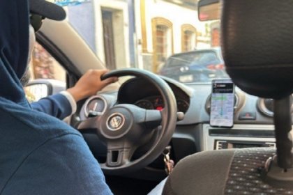 Gobierno de Puebla garantiza protecci&oacute;n a mujeres en servicio de taxi de plataformas