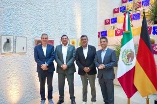 Sergio Salom&oacute;n, Alejandro Armenta y Pepe Chedraui promueven cooperaci&oacute;n comercial con Volkswagen en el marco de 'Invest Puebla'
