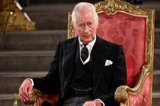 Critican a Carlos III en redes por supuesto gesto racista a persona de color