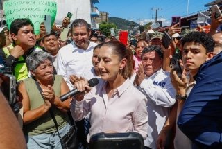La Ceiba recibe atenci&oacute;n prioritaria tras desastre natural, presidenta Sheinbaum atiende a damnificados