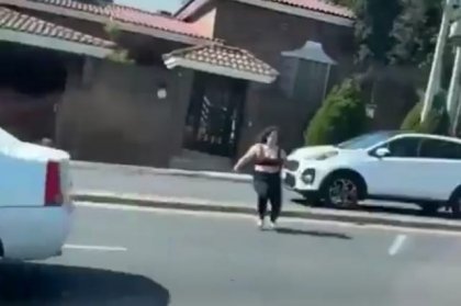 Tragedia en Leones: Joven se lanza a los autos en crisis de salud mental; conductor termina detenido