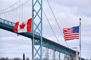 Crece tensi&oacute;n por bloqueo en la frontera de Estados Unidos y Canad&aacute;