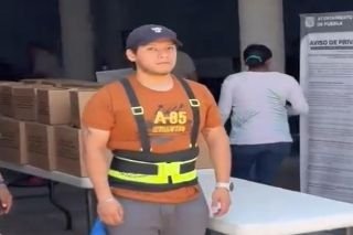 Mientras candidato de Morena exhibe mapacher&iacute;a del PAN; Ayuntamiento de Puebla manda a patrullas a vigilar la zona&nbsp;
