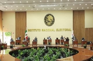 INE acatar&aacute; la determinaci&oacute;n de la Corte sobre la Revocaci&oacute;n de Mandato