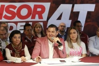 En Puebla Amlo y Sheinbaum tienen al mejor ej&eacute;rcito: Armenta