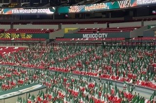 80 mil banderas tricolor recibir&aacute;n a los ingleses en el Estadio Ciudad de M&eacute;xico
