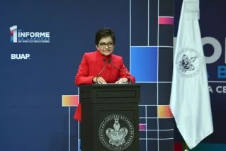Detr&aacute;s de cada acci&oacute;n y cada programa hay una historia de vida: Rectora Lilia Cedillo en su Primer Informe de Labores