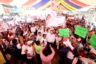 Productores de Quimixtl&aacute;n tendr&aacute;n Agroparque y seguridad para el bienestar de la regi&oacute;n: Armenta