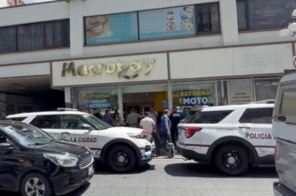 Localizan sin vida a una mujer polic&iacute;a auxiliar al interior de una tienda en el Centro de Puebla