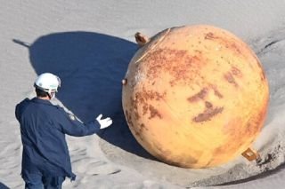 &iexcl;Fin a las teor&iacute;as! &iquest;Qu&eacute; era la misteriosa bola gigante encontrada en una playa de Jap&oacute;n?