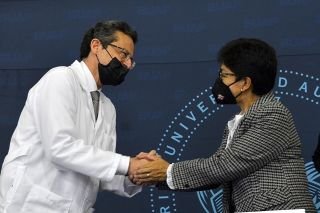 Con orgullo reconoce la Rectora Lilia Cedillo Ram&iacute;rez el trabajo realizado por la Facultad de Medicina