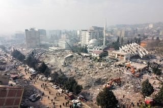 Sube a 33 mil el n&uacute;mero de muertos por sismo; ONU advierte que balance podr&iacute;a duplicarse