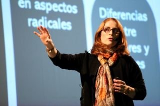 Ayuntamiento de Puebla present&oacute; conferencia "Claves de &Eacute;xito para el Amor"