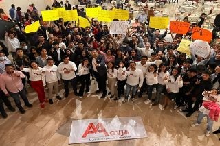 Los j&oacute;venes s&iacute; creen en la educaci&oacute;n y quieren titularse: Armenta