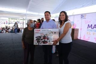 DIF de San Andr&eacute;s Cholula realiz&oacute; el festival "Mam&aacute;s Fortaleciendo el Futuro"