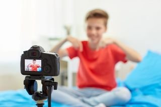 Ni&ntilde;os mexicanos sue&ntilde;an con ser Youtubers e influencers, en profesiones est&aacute; s&oacute;lo por debajo de los doctores
