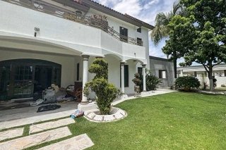 Aseguran armas, droga y equipo t&aacute;ctico durante un operativo en dos inmuebles de Teocaltiche, Jalisco