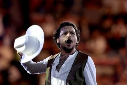 Christian Nodal y sus padres enfrentar&aacute;n audiencia por presunta falsificaci&oacute;n de contratos, seg&uacute;n abogado